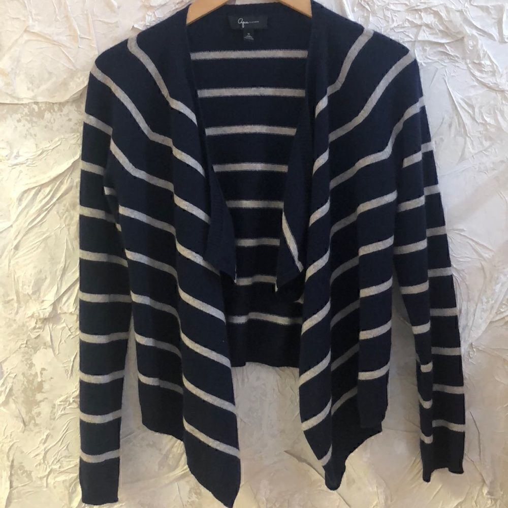 Aqua Cashmere navy oatmeal cardigan sweater M